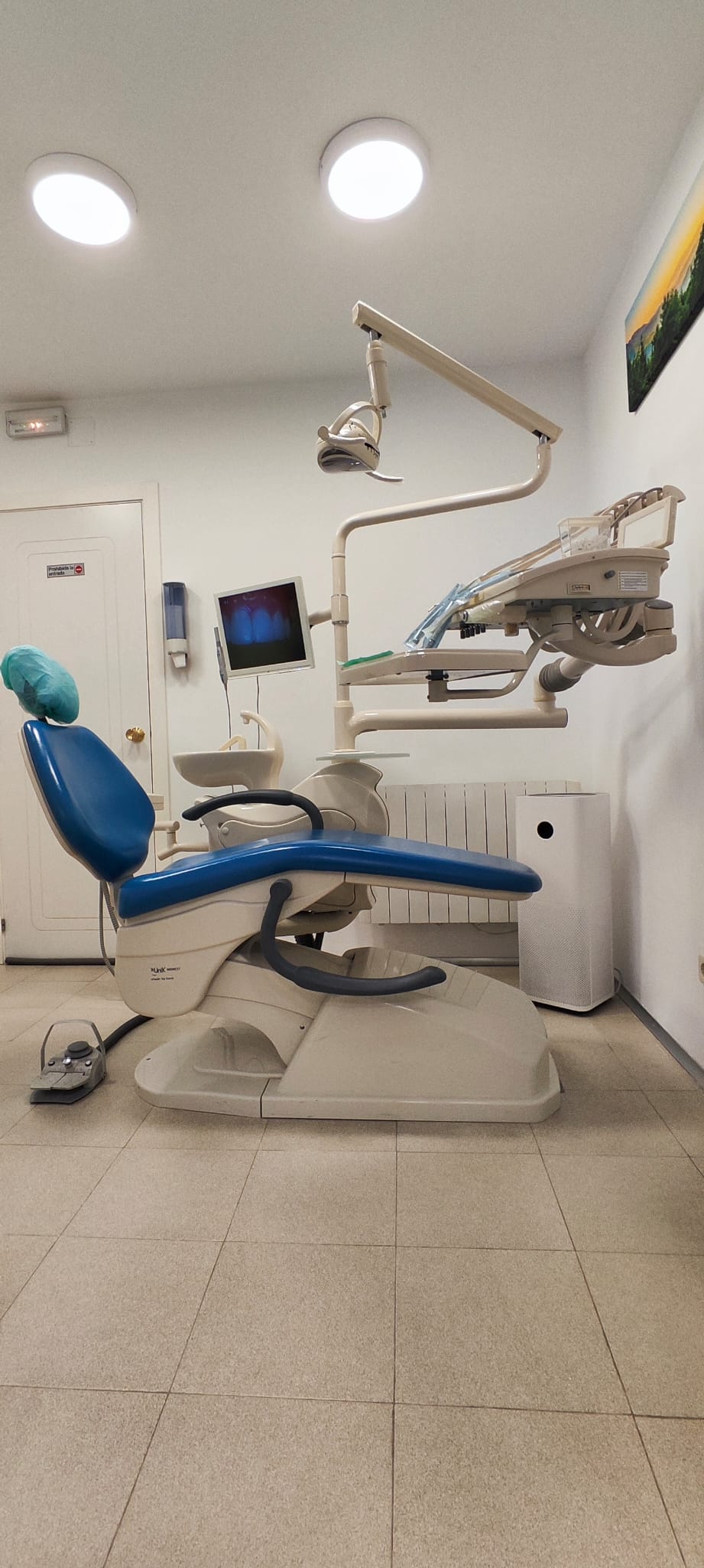 Silla para paciente en clínica dental ortigosa